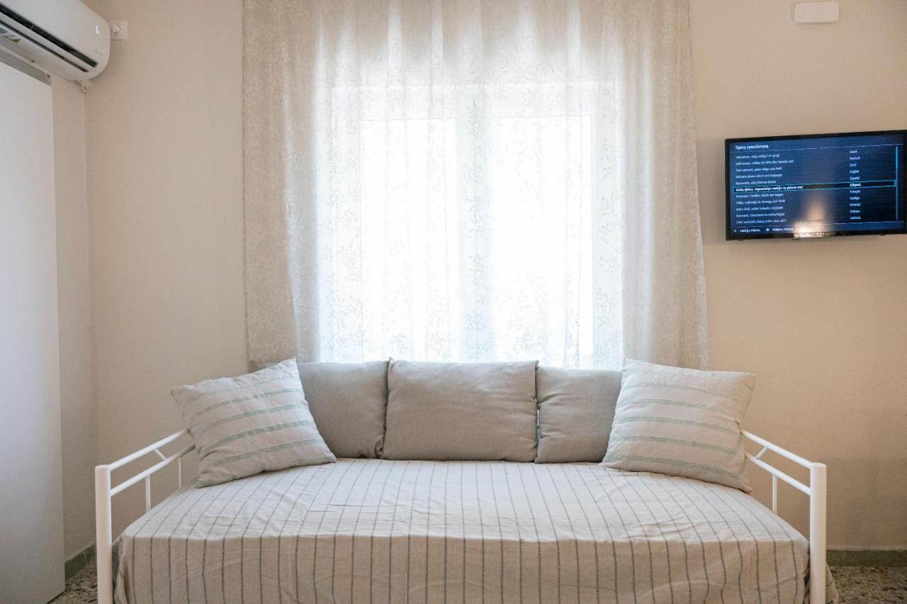 Sunny Yard Apartments Πόρος Εξωτερικό φωτογραφία