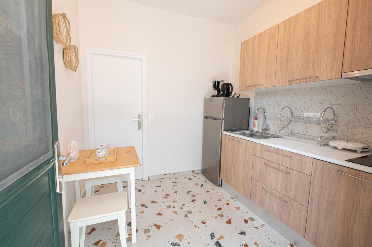 Sunny Yard Apartments Πόρος Εξωτερικό φωτογραφία